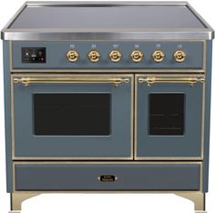 an old fashioned stove with two ovens on it's front and back sides