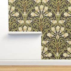 an image of a wallpaper with flowers on it and a door frame in the background