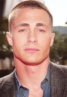 Colton Hayes. a man who works a buzz cut! well i never! Colton Haynes, Cool Hairstyles For Men, Bald Fade, Beautiful Disaster