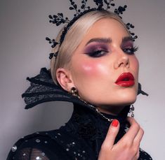 TODAYS LOOK | DISNEY VILLAIN WEEK | THE EVIL QUEEN (MAY 15, 2020) Villain Makeup, Evil Queen Makeup, Evil Makeup, Disney Villains Makeup, Evil Queen From Snow White, Look Disney, Urban Decay Primer Potion, Urban Decay Primer, Snow White Evil Queen