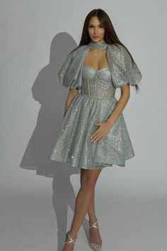 Suchen Sie nach Schöne Silber HeimkehrKleider Kurz online bei babyonlinedress.de. Cocktailkleider Partykleider Glitzer aus Pailletten zum party gehen. Silver Homecoming Dresses, Glitter Homecoming Dress, Dresses With Short Sleeves, Dresses Glitter, Special Occassion Dress, Short Cocktail Dresses, Short Cocktail Dress, Short Prom, Homecoming Dresses Short