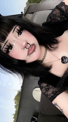 Russian Makeup, Goth Eye Makeup, Cool Makeup, Funny Face Photo, Photo Funny, Punk Makeup, 2024 Aesthetic, Alt Makeup, Pretty Makeup Looks