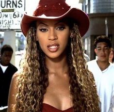 Cowboy Hat Outfit Woman, Cowgirl Hat Outfit, Girls Cowboy Hats, Cowgirls Hairstyles, Beyonce Outfits, Hat Aesthetic, The Devils