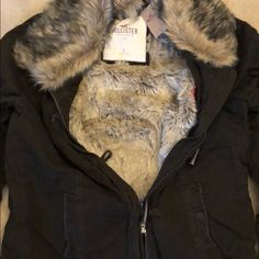 Brand New Jacket Furlined Brown Amazing Trendy Winter Utility Jacket For Cold Weather, Casual Fitted Outerwear With Faux Fur Lining, Casual Spring Outerwear With Faux Fur Lining, Cute Winter Jackets, Kawaii Coat, Hollister Jacket, Hollister Sweatshirt, Light Denim Jacket, Goth Music