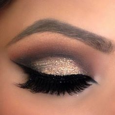 The Drugstore Princess Trucco Smokey Eye, Carnaval Make-up, Makeup Tip, Smink Inspiration, Beauty Make-up, Makijaż Smokey Eye, Makeup Hacks, Kiss Makeup