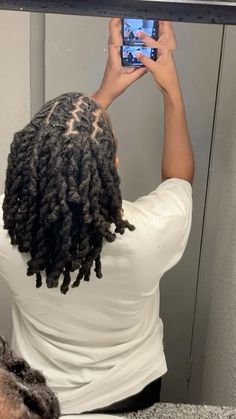 Men Locks Dreadlocks Style, Dreads Short Hair, Barrel Twist, Fade Haircut Curly Hair, Dreadlock Hairstyles For Men, Beautiful Dreadlocks, Black Men Haircuts, Short Locs Hairstyles