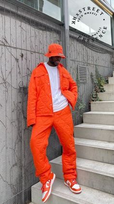 Orange. White. Orange Streetwear Outfit Men, Men Stylish Outfits, Casual Outfits Girl, Y2k Streetwear Aesthetic, Skater Boy Outfits, Men Ootd, Men Streetwear Fashion, Streetwear Fashion Men, Orange Streetwear