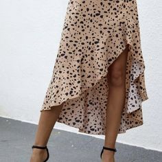 Brand New, No Tags Super Cute And Comfortable Pet Free, Smoke Free Home Asymmetrical Maxi Skirt, Asymmetrical Midi Skirt, Ruffle Hem Skirt, Beach Skirt, Irregular Hem, Boho Skirts, Hem Skirt, Asymmetrical Skirt, Summer Skirts