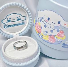 Internal diameter15-17mm 
 Jewelry box size: 60*48mm 
 Zircon: AAA white zircon 
 Introducing the cinnamoroll Ring, the perfect accessory with a macaroon-inspired gift box. Made with nickel-free white gold plating, it's both durable and hypoallergenic. Say goodbye to discoloration and allergies! Cinnamoroll Jewelry, Cinnamoroll Ring, Cinnamoroll Things, Cinnamoroll Stuff, Cinnamoroll Aesthetic, Trendy Socks, Hand Accessories, Copper Style, Hello Kitty Items