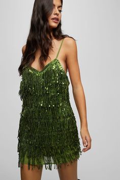 New Dress Collection, Dance Style Outfits, Green Sequin Dress, Pull And Bear, Camisole Dress, Green Sequins, Midi Dress Party, Dance Fashion, Pull & Bear