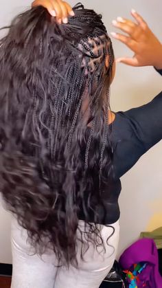 Bohemian Human Hair Braids, Human Hair Hairstyles Black Women, Knotless Box Braids With Curly Ends Human Hair, Braided Hairstyles With Human Hair, Wavy Human Hair Braids, Box Braids With Wavy Hair, Box Braids With Wet And Wavy Hair, Wet Wavy Braids, Bohemian Braids With Human Hair