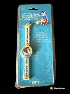 the snow white watch is in its packaging