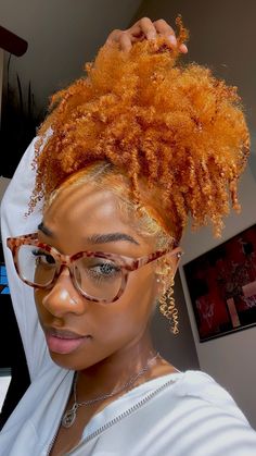 Red Hair Dye Hairstyles, Dyed Hair On Black Women, Brown Ginger Hair Black Women, Aesthetic Ginger Hair, Type 4 Natural Hairstyles, Ginger Hair Aesthetic, Red Natural Hair, Ginger Hair Dyed, Girl Hair Colors