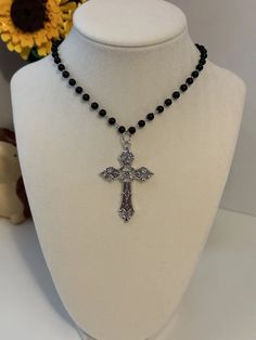 Black Beaded Choker Necklace With Silver Cross Pendant Charm Vintage Gothic New | eBay Diy Black Necklace, Black And Silver Necklace, Black Beaded Cross Necklace, Goth Cross Necklace, Cute Necklaces To Make, Diy Cross Necklace, Christmas Reference, Grunge Necklaces, Jewelry Cross Necklace