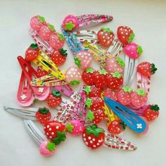 Kid Core, الرسومات اللطيفة, Strawberry Shortcake, Kawaii Fashion, Cute Jewelry, Little Things, Hair Clips, Hello Kitty, Hair Accessories