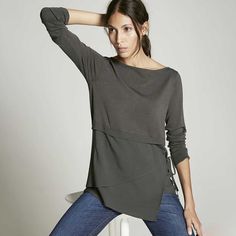 Fall Layering Blouse With Crew Neck, Textured Knit Long Sleeve Top For Layering, Chic Soft Knit Sweater For Layering, Long Sleeve Textured Knit Top, Versatile Crew Neck Fall Blouse, Versatile Soft Knit Top For Fall, Versatile Long Sleeve Top For Layering, Fall Crew Neck Versatile Blouse, Stretch Knit Top For Fall Layering