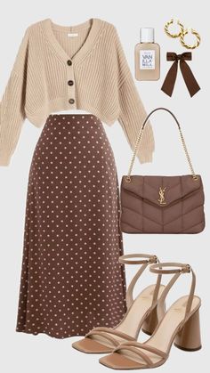 Fall outfits 2022, Rory Gilmore fall, Rory Gilmore aesthetic, cozy fall aesthetic, cozy fall vibes, sweater weather, Birkenstock Boston clogs Stile Hijab, Modesty Outfits, Cute Modest Outfits, A Skirt, Modest Fashion Outfits, Looks Chic, 가을 패션, Casual Style Outfits, Mode Inspiration