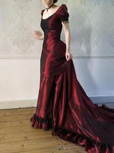 Vintage Wedding Dresses Red Satin Black Lace Sweep Train Bridal Gowns  | eBay 1800s Dresses, Victorian Ball Gowns, Victorian Ball, Victorian Era Dresses, Victorian Wedding Dress, Victorian Gown, Womens Costumes, Bustle Dress, Old Fashion Dresses