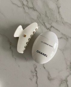 #balmain #chanel #aesthetics #white Shelfie Skincare, Chanel Skin Care, Beauty Closet, Chanel Lover, Chanel Beauty, Chanel Makeup, Cute School Supplies