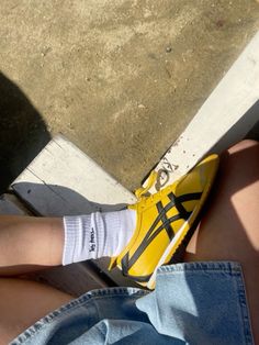 #fashion #streetstyle #style #goodlooks #french #lace #corset #onitsukatiger Sneakers Onitsuka Tiger, Okinawa Tiger Shoes, Asics Yellow Shoes, Asics Tiger Outfit, Yellow Tiger Shoes, Tiger Sneakers Onitsuka, Yellow Asics Outfit, Onitsuka Tiger Mexico 66 Yellow Outfit, Asics Onitsuka Tiger Outfit