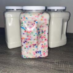 ☁️💗 Welcome, we're so glad you're here!  We offer FREE Shipping.. Yaaaaay! 💗☁️ This 1 Gallon Foaming Body Scrub is perfect for a bulk deal. You can use for personal use or package & sell in your shop! This is also a great party favor, baby shower gift, birthday gift, or special occasion giveaway in bulk. This batch comes completely pre-made so all you have to do is add to jars!  Just choose your scent! 💌 WHY Should I Choose Soogs Body Care ? Our whipped foaming sugar scrub is a wonderful body Body Scrub Containers, Small Business Bath Products, Birthday Cake Body Scrub, Body Scrub The Body Shop, Body Shop Body Scrub, Bath And Body Perfume, Foaming Sugar Scrub, Health Skin Care, Spa Party