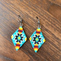 Peyote Stitch Earrings - Etsy Canada Arrowhead Earrings, Stitch Earrings, Beaded Earrings Native, Red Chile, Native American Beadwork