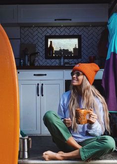 Surfer Style Outfits, Camping Outfit Ideas, Surfer Outfit, Surfergirl Style, Surf Girl Style, Camping Outfit, Cute Hiking Outfit, Outdoorsy Style, Surfer Girl Style