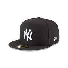 PRICES MAY VARY. features an embroidered Yankees logo at the front panels MLB Batterman logo at the rear and a grey undervisor. 100% Polyester woven Color: Black Imported Sport meets fashion. The New York Yankees Basic 59FIFTY Fitted Cap features an embroidered Yankees logo at the front panels, MLB Batterman logo at the rear and a grey undervisor. Yankees Fitted Hat, Yankee Fitted, Swag Hats, New York Yankee Hat, Swag Pics, New Era Snapback, Yankees Logo, New Era 39thirty, Grunt Style