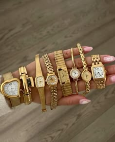 Watches And Bracelets, Xoxo Jewelry, Vintage Gold Watch, Dope Jewelry Accessories, Wrist Jewelry, Luxe Jewelry, Dope Jewelry, Jewelry Fashion Trends, Classy Jewelry