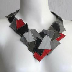 Bijoux Art Deco, Handmade Leather Jewelry, Red Details, Leather Jewellery, Denim Jewelry, Upcycled Leather, Felt Jewelry, Fiber Jewelry, Fabric Necklace