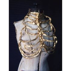 Skeleton Accessories Fashion, Skeleton Jewelry Aesthetic, Ribcage Accessory, Gold Ribcage Corset, Skeleton Ribcage Corset, Metallic Aesthetic Outfit, Hot Glue Ribcage Corset, Diy Ribcage Corset, Ribcage Corset Diy