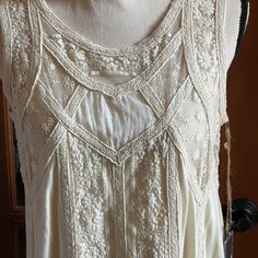 Double D Ranch Midi Dress S May Need Tank Underneath Because Of Lace In Upper Bodine 35” L Western Maxi Dress, Semi Casual Dresses, Ranch Dress, Magnolia Pearl Style, Witchy Clothes, Magnolia Pearl Clothing, Romantic Clothing, Maxi Shift Dress, Upcycled Dress