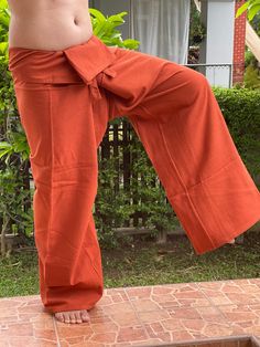 Thai fisherman/Yoga Pants , workout pant    - Free-size: Will fit men or woman - Condition: Brand new without tags. 100% Cotton - Made in Thailand Measurement Waist 30" (Arond waist 60") Length 45.6" (116 cms) , Inseam  26.5"   Around Ankel 13.5" These Unique Bags are handmade and dimensions may vary slightly. Washing machine or hand wash, hang to dry. Shipping & Handling * Parcels will be ship via DHL Express ♥ PAYMENT We accept payments via PayPal only. ♥ Shipping : - All items will be shipped Fit Men, Unique Bags, Mens Trousers, Dhl Express, Workout Pants, Mens Fitness, Yoga Pants, Free Size, North America