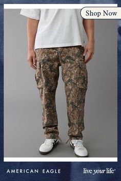 Comfortable twill with a hint of stretch/Specifically washed for a broken-in feel/Cargo pockets/This pant is Real Good: Made with the planet in mind & a promise to continue to do better. White Jeans Men, Athletic Fit Jeans, Dream Jeans, Jean Trends, Loose Jeans, Curvy Jeans, Do Better, Medium Wash Jeans, Cargo Pant