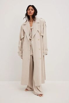 lin | NA-KD Linen Trench Coat, Trench Lighter, Long Linen Skirt, Woolen Tops, Trench Coat Outfit, Rain Jacket Women, Winter Capsule Wardrobe, Coat Outfit, High Street Fashion