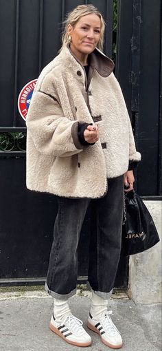 STREET STYLE 2025 FALL Tights And Oversized Shirts, Chunky Loafers Outfit Jeans, Tasman X Outfit, Sherpa Shacket Outfit, Beige Overalls Outfit, Winter Night Out, Spain Outfit Ideas Winter, Superpuff Outfit, Shirt Under Sweater Outfit