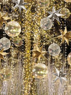 Golden Starry Christmas Photography Backdrop - Photography backdrop of golden stars Glam Christmas Party Decor, New Years Party Theme, Festive Photoshoot, Glam Christmas Party, Stars Backdrop, New Years Party Themes, Nye 2025, Cozy Party, Starry Christmas