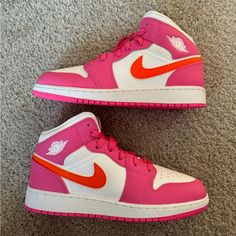 “Pinksicle” Mid Nike Dunks Pink Orange And White Brand New Without Box Big Kids 6.5 Translates To A Women’s 8 Or Men’s 6 Screenshot Of Nike Receipt Bright Nike Shoes Women, Bright Jordans, Cute Jordans For Women, Pink Shoes Nike, Dunks Pink, Shoes Nike Dunks, Preppy Food, Shoes Dunks, Dunks Shoes