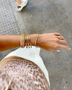 Jewelry Must Haves, Low Exposure, Stockholm Style, Gold Girl, Nail Jewelry, Gold Bracelets, Stockholm Fashion