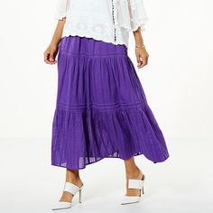 Antthony Tiered Skirt with Pockets  A tiered maxi skirt is a true staple of chic, laid-back summer style — Antthony's textured cotton dobby version is a breezy piece that will make every outfit feel vacation-ready. Tiered Maxi Skirt, Original Fashion, Urban Looks, Skirt With Pockets, Draped Fabric, Tier Skirt, Tiered Skirt, Skirts With Pockets, Types Of Skirts