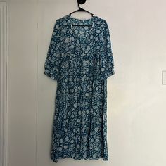 Blue And White Boho Block Print Dress. Brand New Without Tags. Size Medium But Arms Fit Like A Small. Quarter Sleeve. Bohemian Blue Midi Dress For Daywear, Block Print Dress, Quarter Sleeve, Block Print, Print Dress, Colorful Dresses, Blue White, Blue And White, Maxi Dress