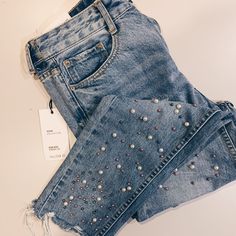 Nwt / Forever 21 Denim / Beaded Adornments From Knee Down / Ripped Hem Detail / Size 26 / High Rise Straight Leg Beaded Jeans, Black Wide Leg Jeans, 90s Fits, Work Jeans, Forever 21 Jeans, Hem Jeans, Curvy Jeans, Distressed Denim Jeans, Dark Jeans