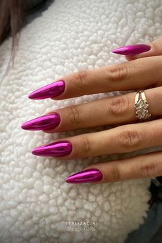 #różowepaznokcie #pinknails #pinkstyle #barbienails #glamournails #manicure #glammereffect #nails #naildesign #indigo #longnails #indigonails #efektlustranapaznokciach #trendynails #mirrornails #bestnails #nailidea #nailtrends #naildesign #glammamiaindigo #glammeryindigo #stylizacjapaznokci #nailspolishlover #zdobienianapaznokcie #nailidea #hybrydy #nailsinspire #zdobieniapaznokci #naildesign #hybridnails #manicurehybrydowy #zdobienia #nailoftheday #womennails #prettynails #amazningnails Hot Pink Crome Nails Almond, Barbie Pink Nails Chrome, Fushia Chrome Nails, Hot Pink Chrome Nails Coffin, Fuscia Nails Chrome, Metallic Fushia Nails, Pink Barbie Nails, Coffin Nails Ombre, Salon Nails