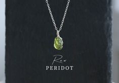 Raw peridot necklace silver.  The peridot is a fascinating, glowing green gemstone and symbolizes health, strength and growth.  >>100% HANDMADE IN GERMANY ✺ MATERIAL ✺  Only Pendant:  Wire material  -sterling silver 925 With chain: - sterling silver 925 100% Natural peridot Size: 8-10mm  PLEASE allow for natural variation in crystals. Since it is a natural product, size and colour can vary. They are unique just like you! Each piece will differ from the picture.  ✺ LENGTH ✺ Chain length: 45 cm  ❤️ Made with love and care ❤️ Our handmade jewelry is made from pure, natural materials - both the jewelry itself and the packaging. 🌍🌱 Each piece is an expression of craftsmanship and connects you with the beauty of nature. Don't just wear jewelry, wear a piece of love for the environment. ❤️ YOU Raw Peridot, Necklace Birthstone, Peridot Pendant, Peridot Necklace, Lovely Necklace, Green Gemstones, Pendant Silver, Birthstone Necklace, Necklace Silver