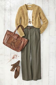 Mode Over 50, Stylish Outfits For Women Over 50, 일본 패션, Classic Style Outfits, Over 60 Fashion, Mode Boho, 60 Fashion, Casual Work Outfits, Fashion Over 50