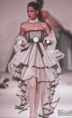 Coquette Swan, Pink Ethereal, Fashion Couture, Glam Dresses, Mode Vintage, Character Outfits, Runway Looks