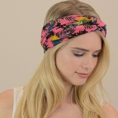 Boho Twisted Headband Fushia Tropical Print Gorgeous Twisted, Fushia Tropical Pattern Headband! Perfect For Festivals, The Beach, Spring, Summer And Even Working Out! Soft, Stretchy Fabric. Material: Polyester, Cotton One Size Fits Most Artistic Fashion, Accessories Boho, Twisted Headband, Boho Twists, Tropical Twist, Kids Boutique Clothing, Cute Boutiques, Online Clothing Boutiques, Headband Pattern