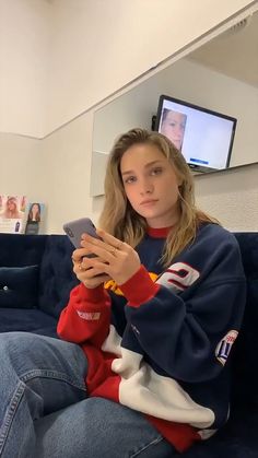 Maddie Ziegler Maddie Ziegler Rares, Maddie Ziegler Dancing, Dancing Photography, Tik Tok Videos Funny, Tik Tok Videos, Mackenzie Ziegler