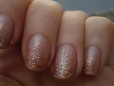 Glitter gradient nails More Winter Wedding Nails, Glitter Gradient Nails, Wedding Day Nails, Wedding Nail Art Design, Glitter Gradient, Nails Prom, Super Nails, Nail Art Wedding, Gradient Nails