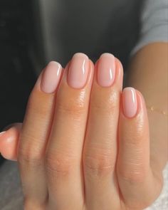 Pink Nails Engagement, Bridesmaid Nails Neutral, Short Engagement Nails, Clean Short Nails, Engagement Shoot Nails, Short Clean Nails, Soap Nails, Milky Pink Nails, Natural Nails Manicure